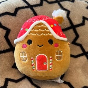 Squishmallows 4” Christmas Plush, Casa the Gingerbread House no tags good